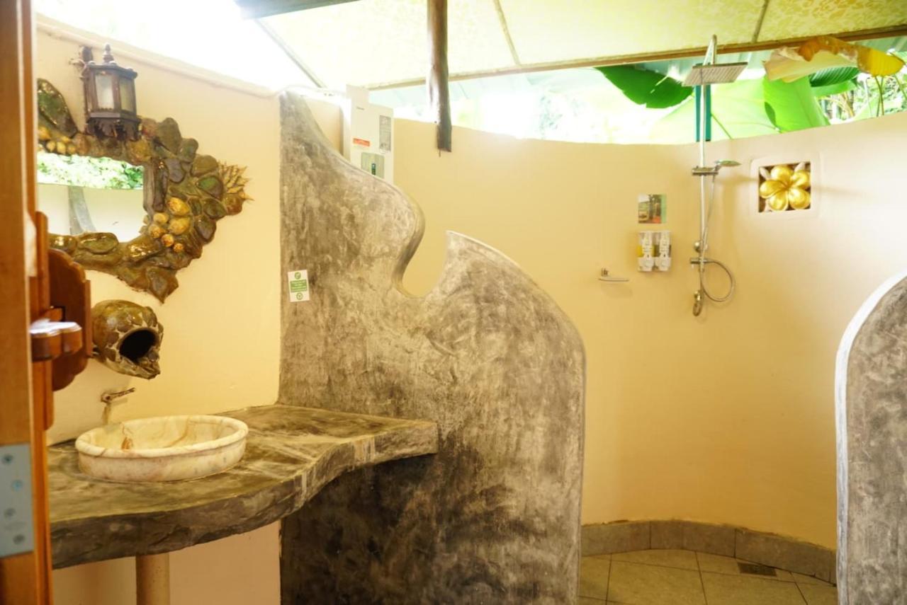 Eco-Logic, Resort For Charity Phato Bagian luar foto