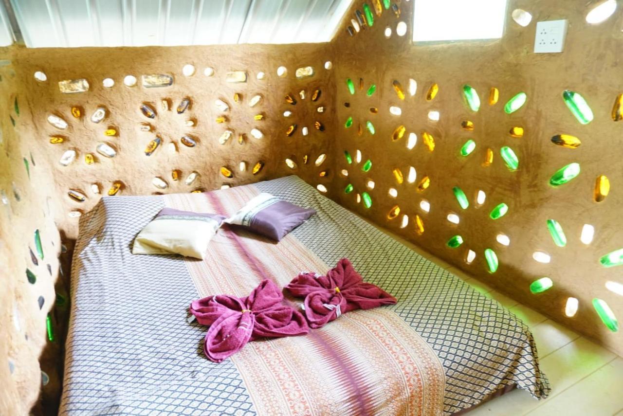 Eco-Logic, Resort For Charity Phato Bagian luar foto